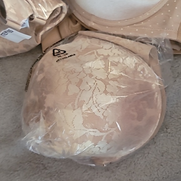 FIRMNWT Soma Vanishing Back Full Coverage Front Closure Lace Bra Size 36 DDDD/G - Picture 6 of 6